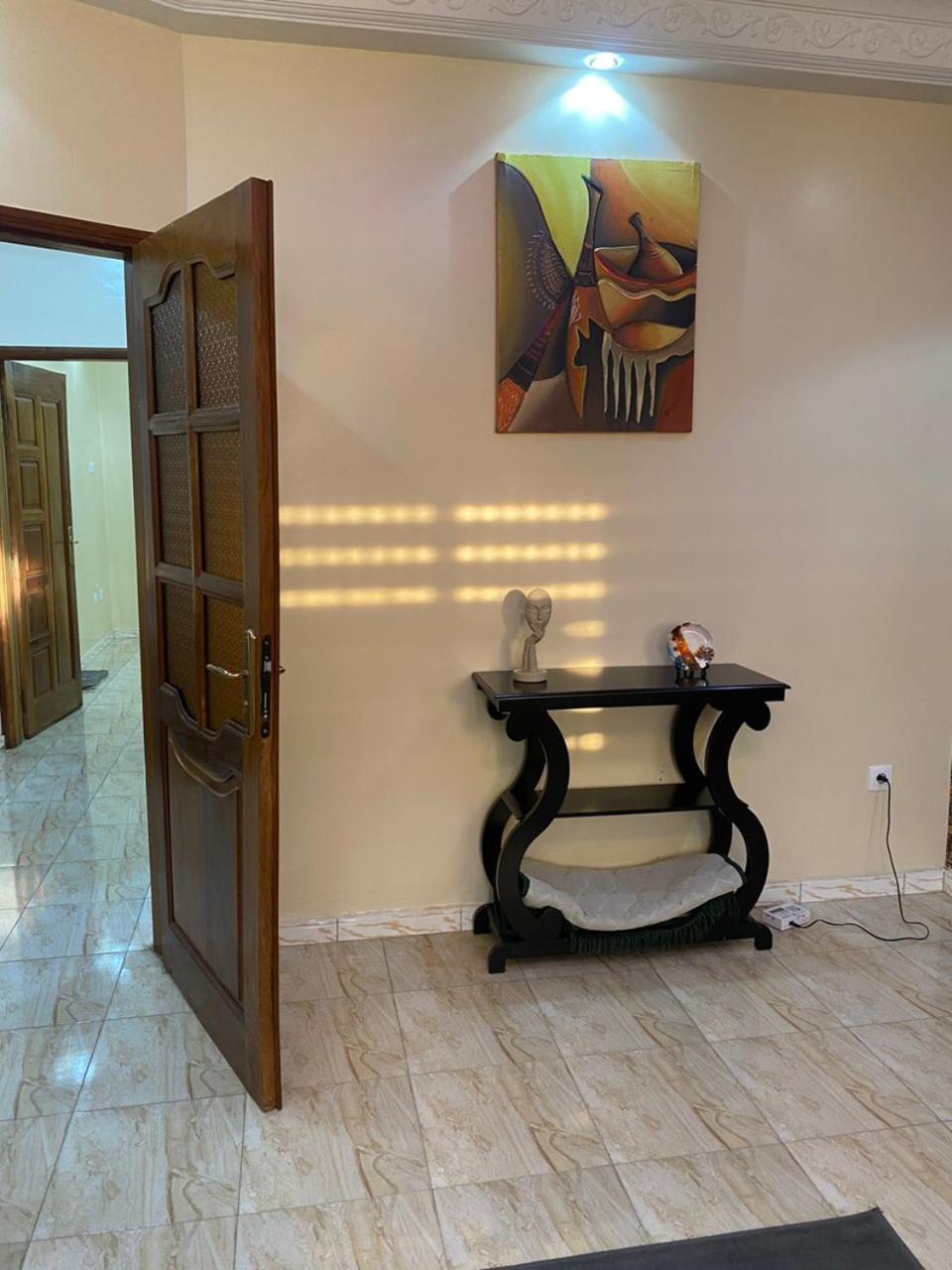 Residence Adja Binta Kane Sour Dakar Luaran gambar
