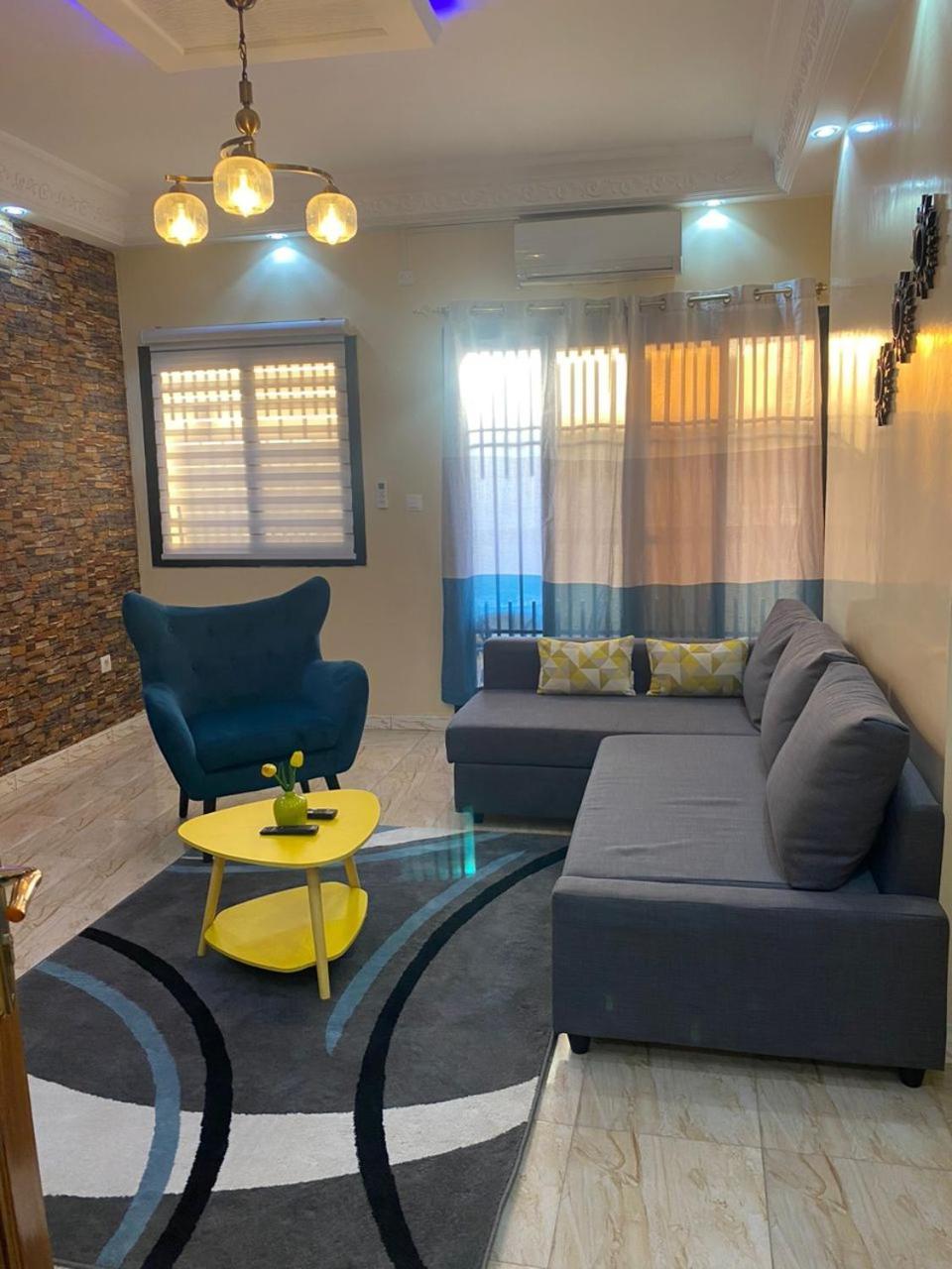 Residence Adja Binta Kane Sour Dakar Luaran gambar